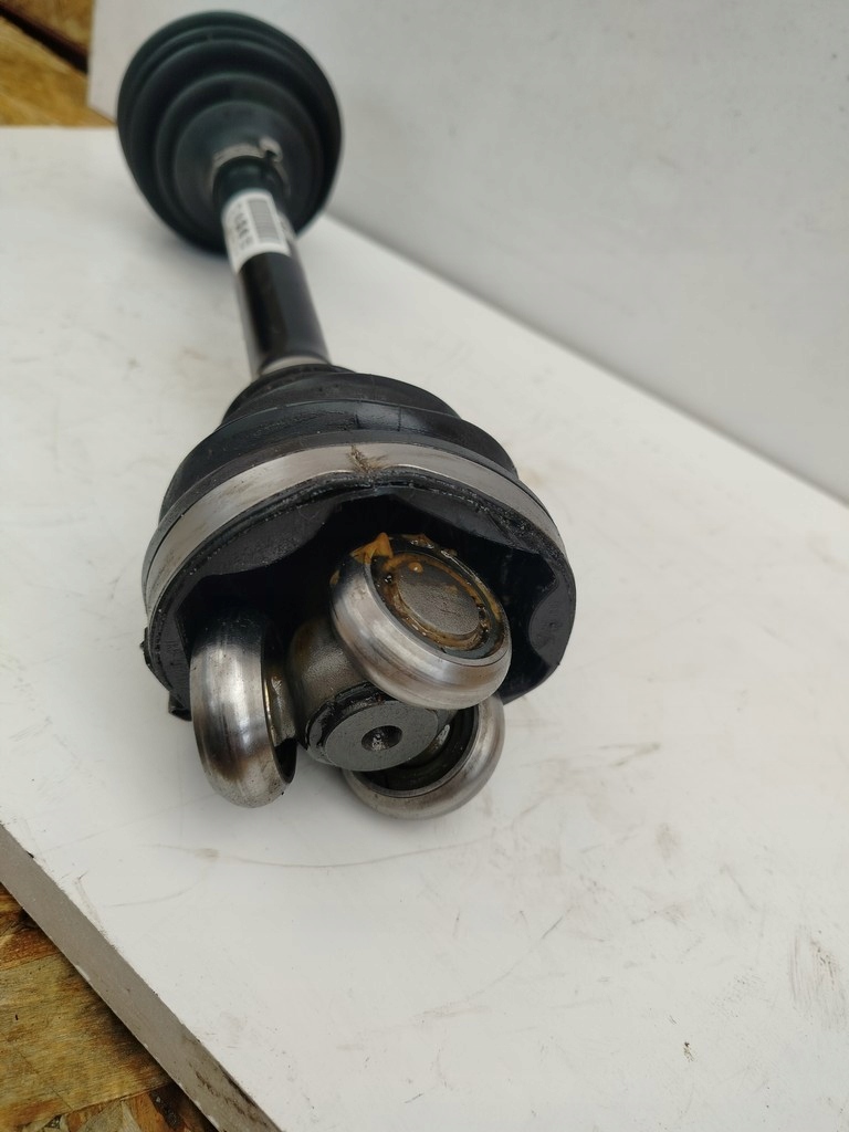 Audi Q3 8U0 '16 linke Vorderachswelle 5N0407763F Product image