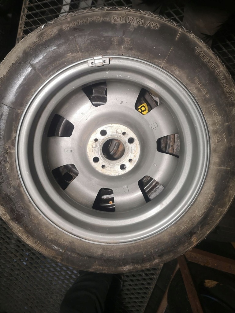 BMW Z1 Ersatzrad 4x100 r15 MITTENLOCH 57,1 Product image