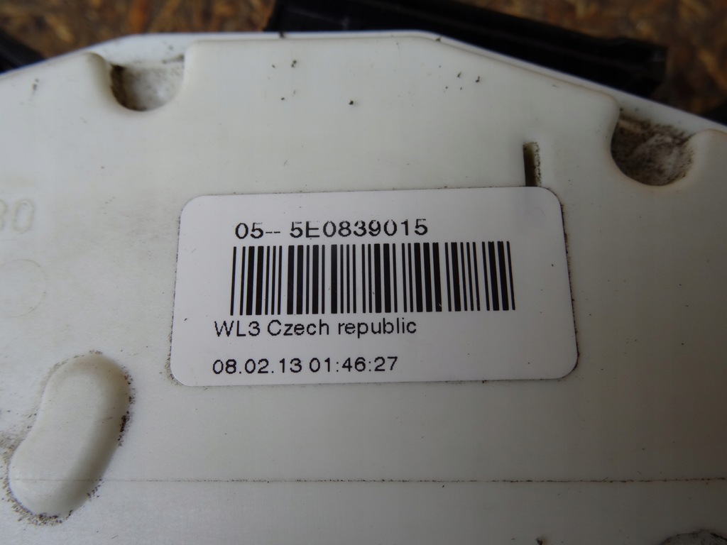 SKODA YETI TÜRSCHLOSS HINTEN LINKS 7PIN 7 PIN 5E0839015 Product image