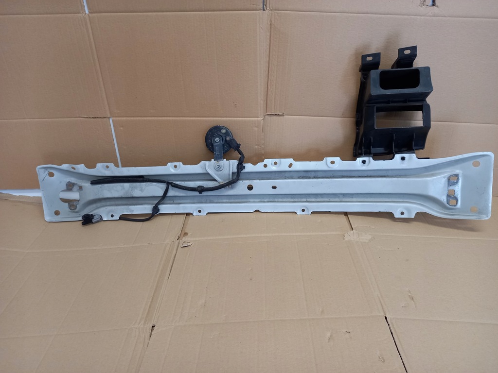 VORDERER STOßSTANGENTRÄGER SUZUKI SWIFT MK8 2020-58270-79S00 Product image
