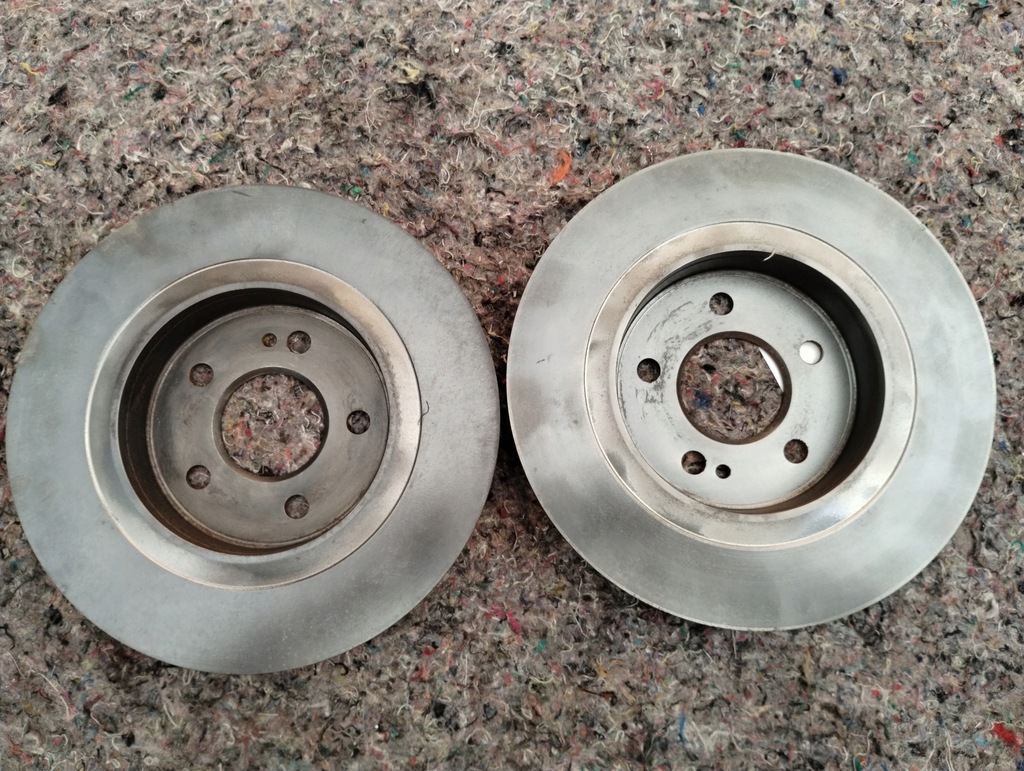 Bremsscheiben Heckblöcke Mercedes W177 W247 A2474230212 A2474236600 Product image