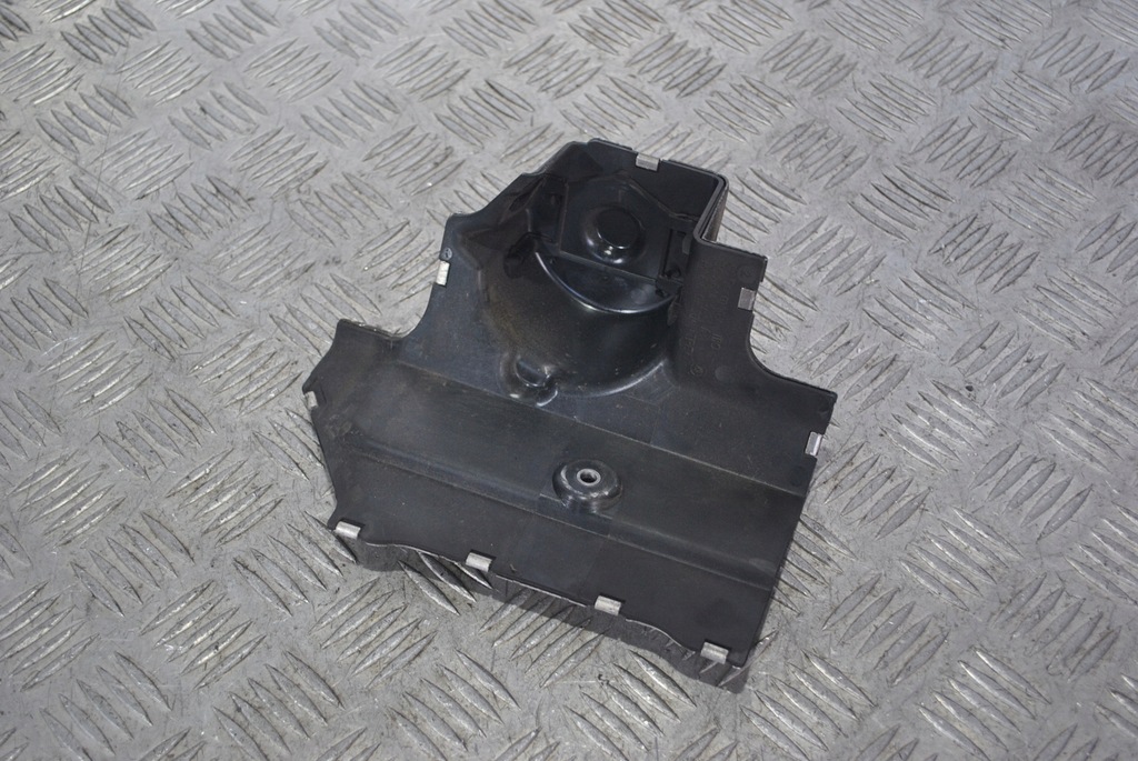 ABS-PUMPENABDECKUNG 3C1614321A VW PASSAT B6 Product image