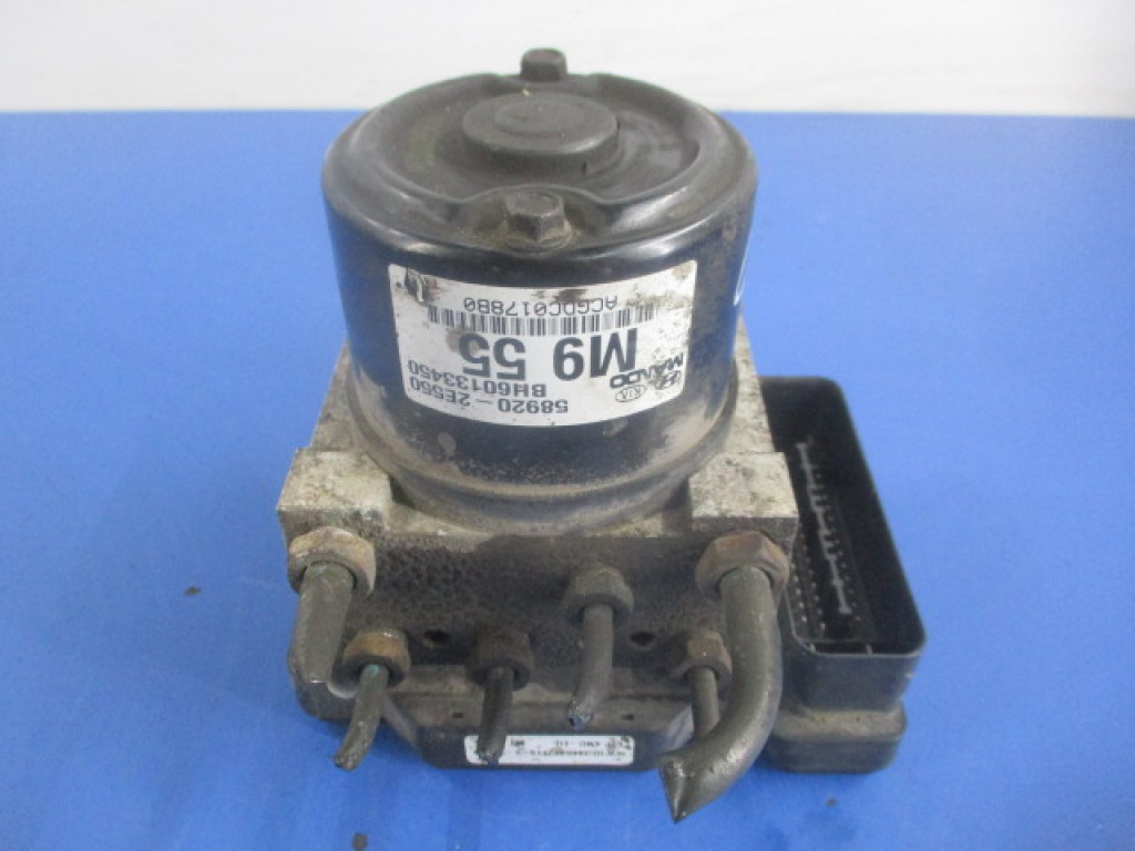 Kia Sportage II 2.0 Pumpe ABS 58920-2E550 Mando 5WY7611C Controller Product image
