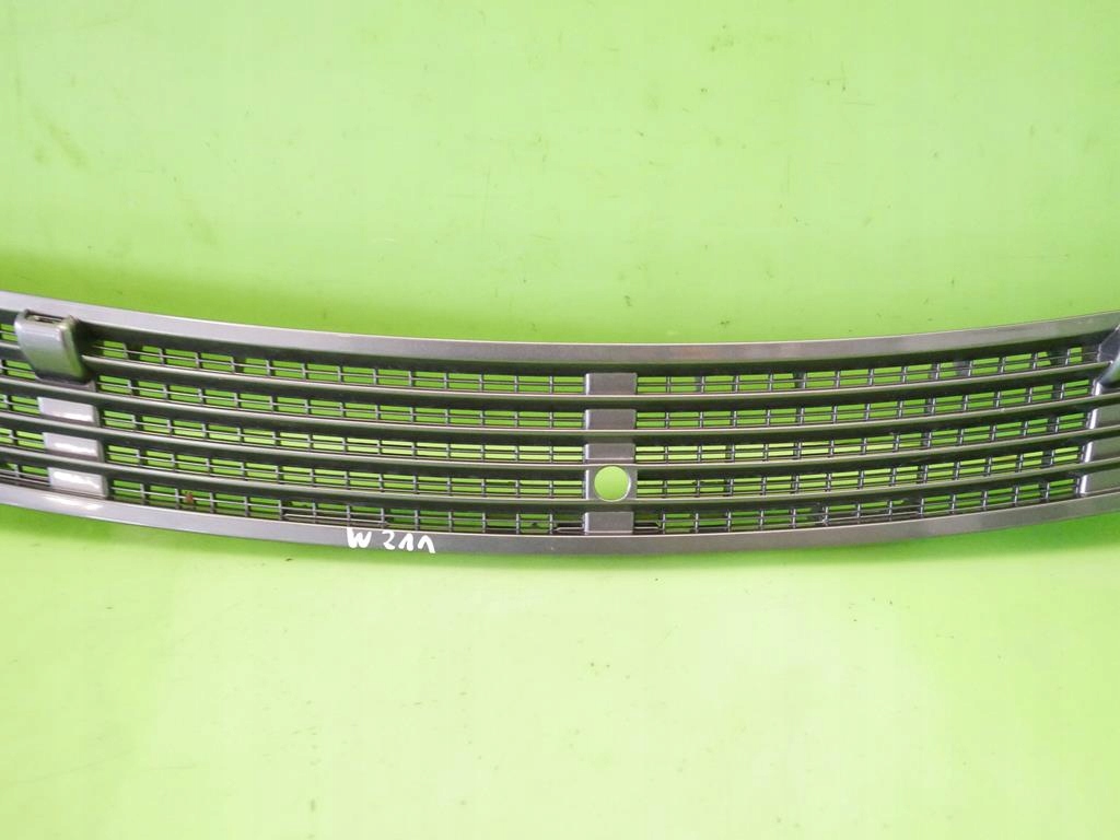 LUFTMASKE ANSAUGGITTER MERCEDES W211 02-06 Product image