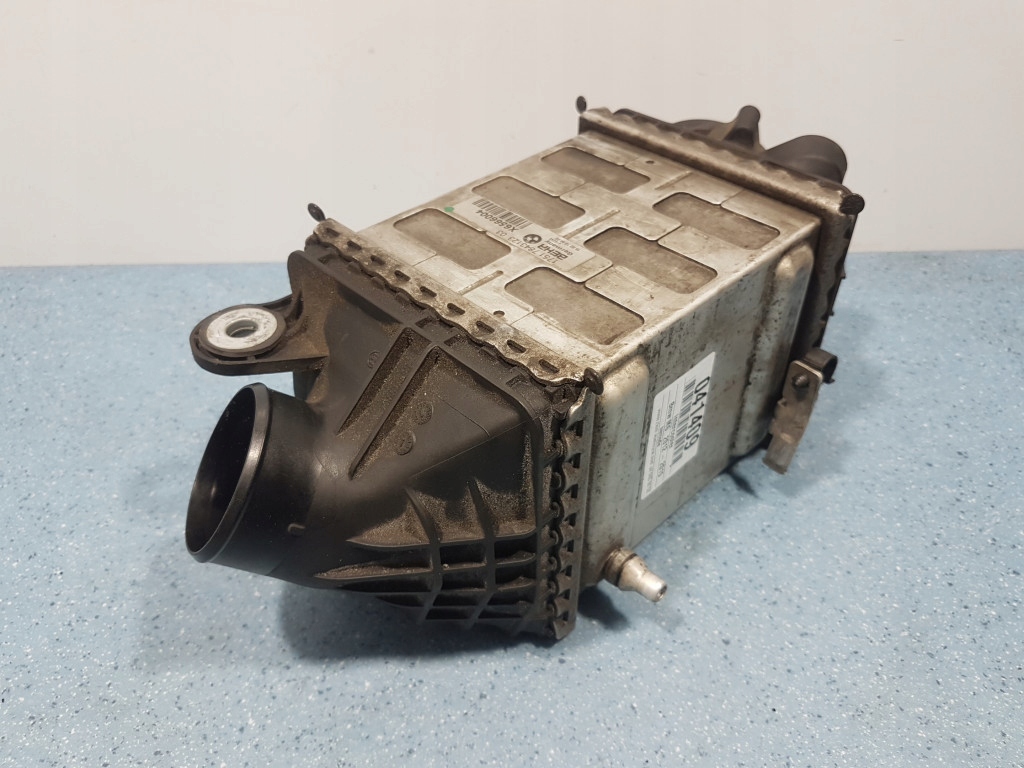 BMW M6 F06 F12 F13 LADEKÜHLER 7843123 Product image
