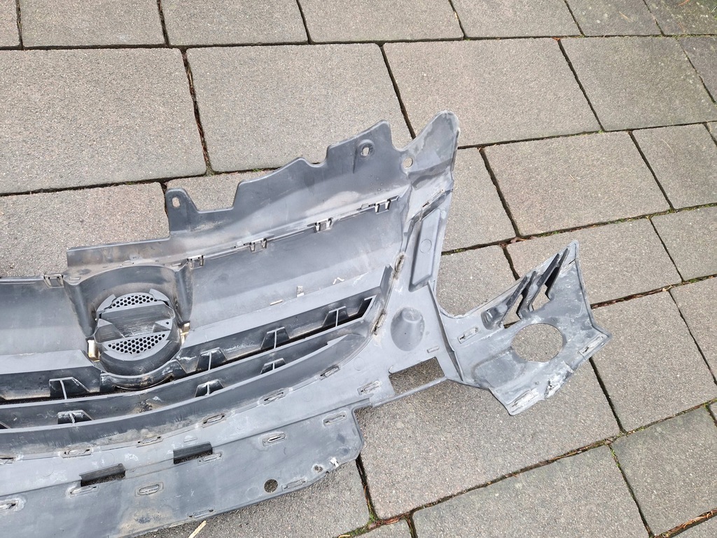 Opel Corsa D Vor dem Aufheben der vorderen Stoßfänger Dummy Chrom 13179940 06-2011 Product image