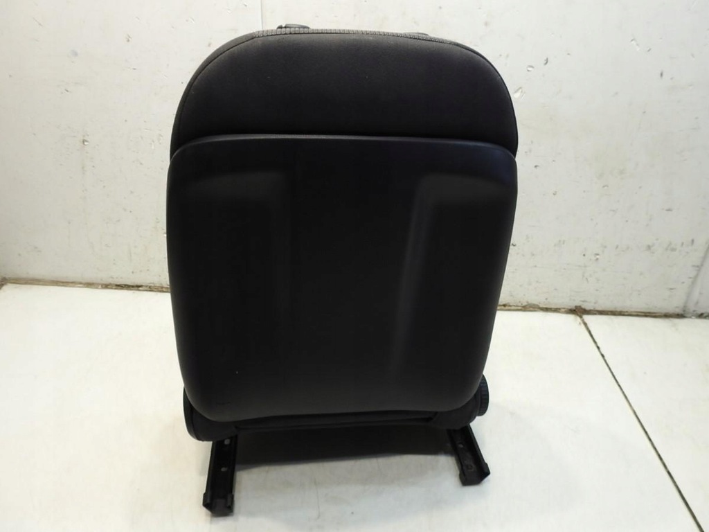 Rechts vorderer Sessel Audi A3 8pa Sportback Product image