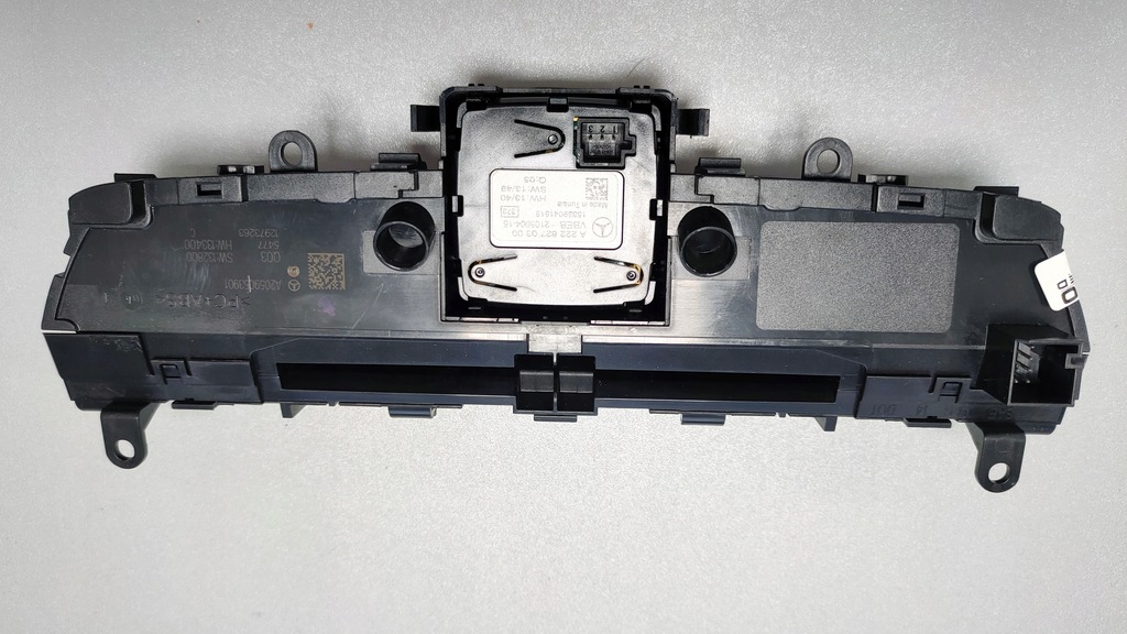 MERCEDES C W205 RADIOPANEL + UHR A2059053901 Product image