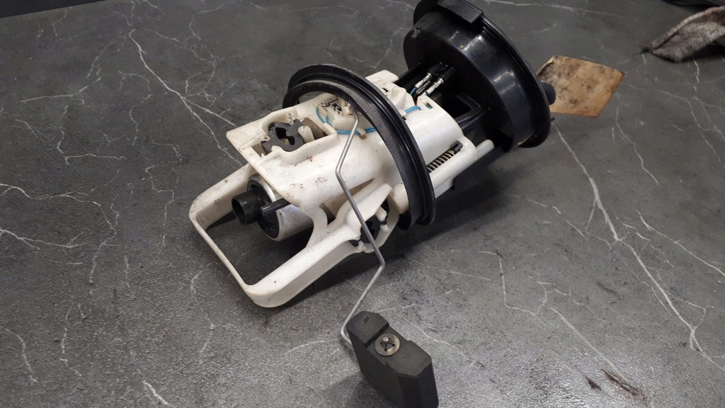 1183845 BMW E46 2.0d 1999 100 kW Kraftstoffpumpe Product image