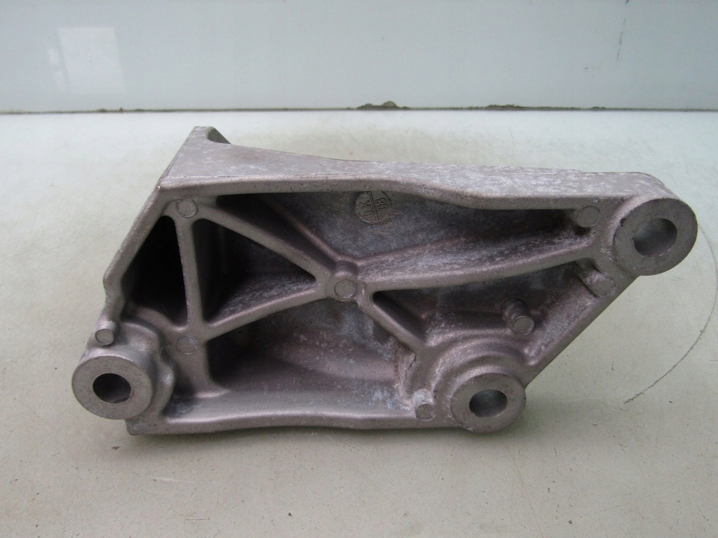LEAF II ZE1 21R MOTORHALTERUNG VORNE RECHTS GETRIEBE Product image