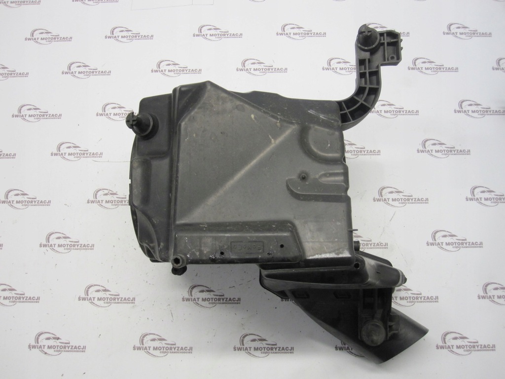 Ford Focus MK3 III 12R Luftfiltergehäuse AV61-9600-BF Product image