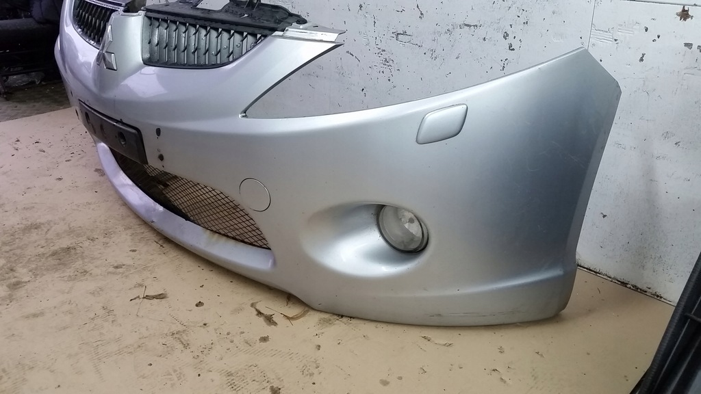 Mitsubishi Grandis Frontstoßstange Product image