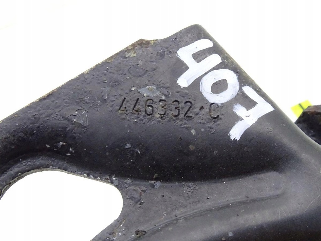PEUGEOT 407 04-11 RECHTER VORNE OBERER QUERLENKER 446332C Product image
