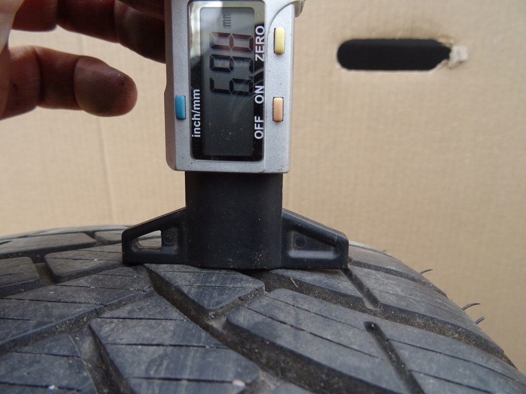 BFgoodrich g-GRIP 205/45R17 88v 7,0mm Jahr 2017 Product image