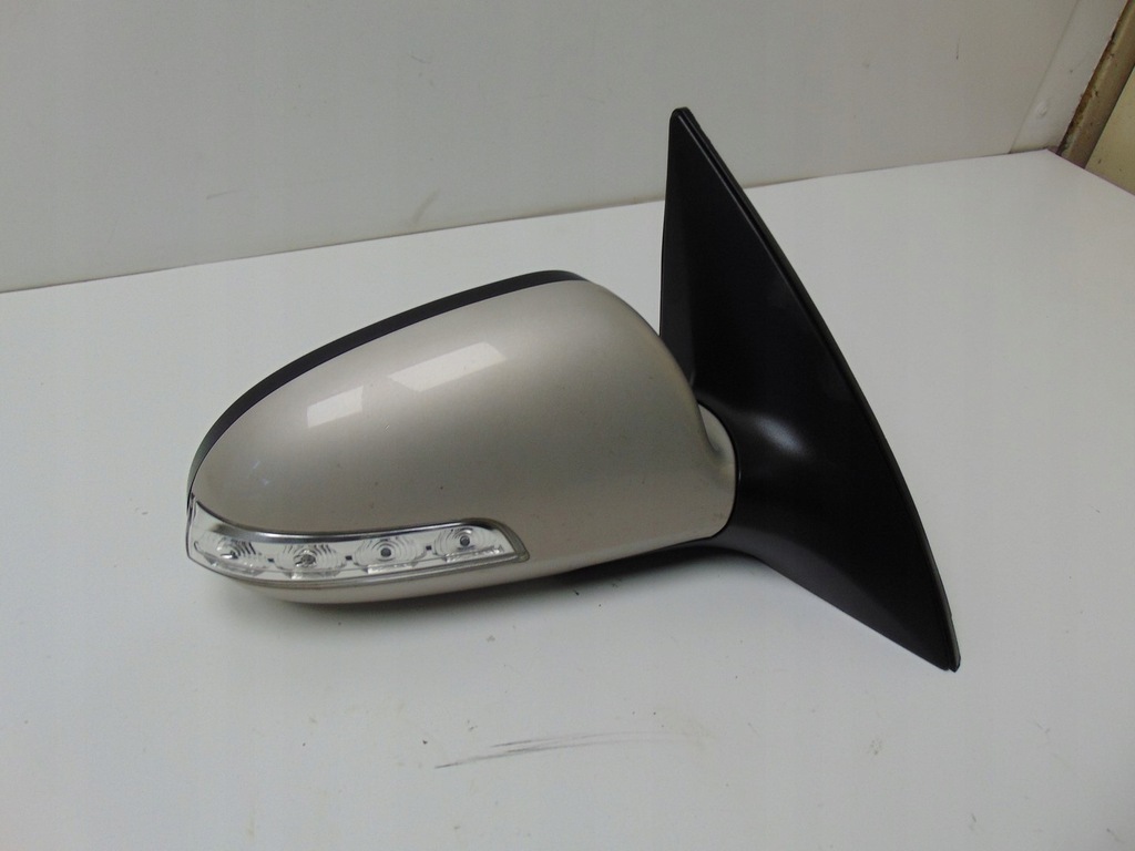 SPIEGEL RECHTS HYUNDAI I30 1 LIFT 8 PIN EUROPA 87620-2R700 Product image
