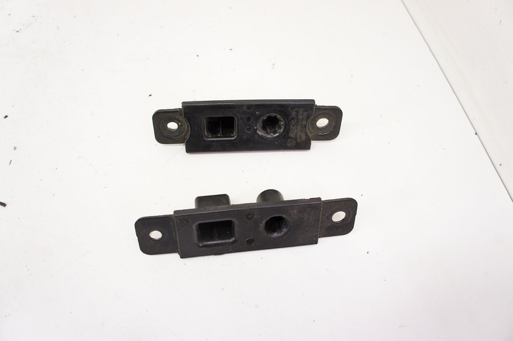 OC147 Ford Transit Custom linke Türhalterungen Product image
