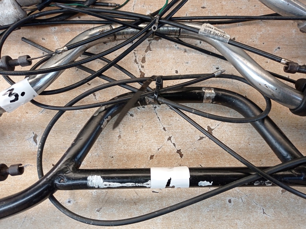 WSK - Vögel - Lelek - Lenkrad mit Türgriffen - 4 Stücke (1,2,3,4) Product image