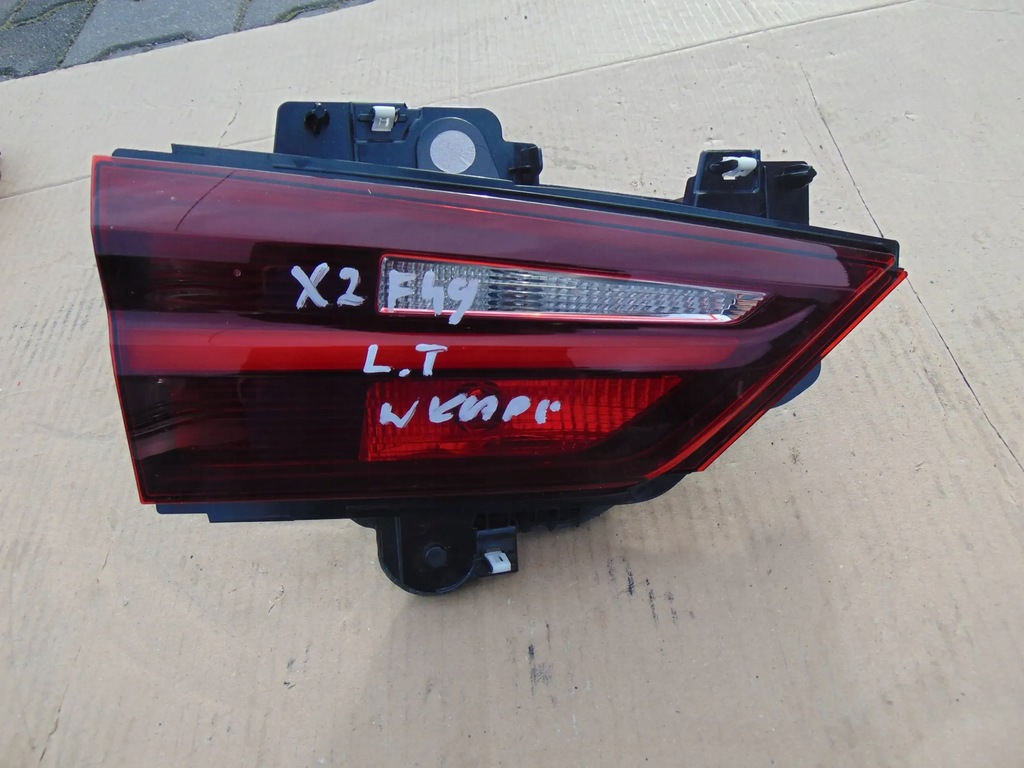 BMW X2 F39 HECKLEUCHTE LINKS IN DER KLAPPE 9881159 Product image