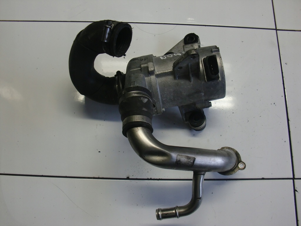 BMW 1 E87 2.0 N43B20 WASSERPUMPE 70285320 Product image