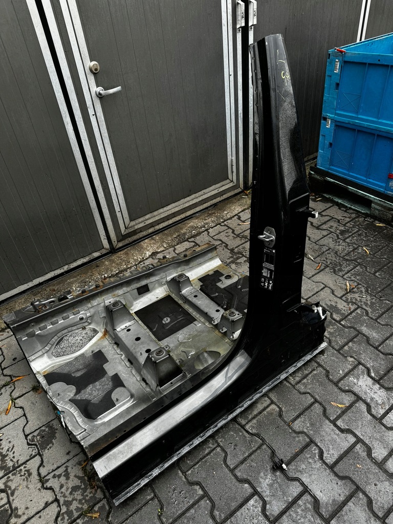 BMW X5 G05 F95 B-Säule, Schwelle, linke Seitenwand Product image