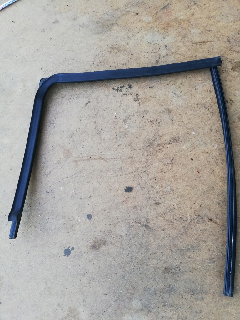 RECHTE TÜRFENSTERDICHTUNG CLIO III 8200293780 Product image
