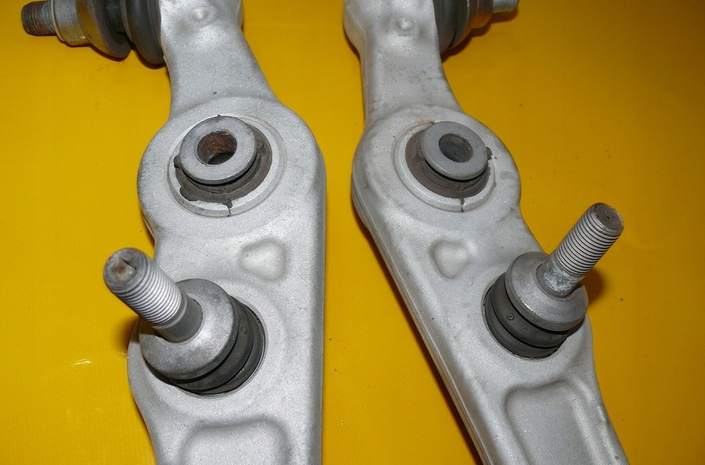 UNTERER QUERLENKER LINKS RECHTS VORNE MERCEDES E-KLASSE W213 Product image