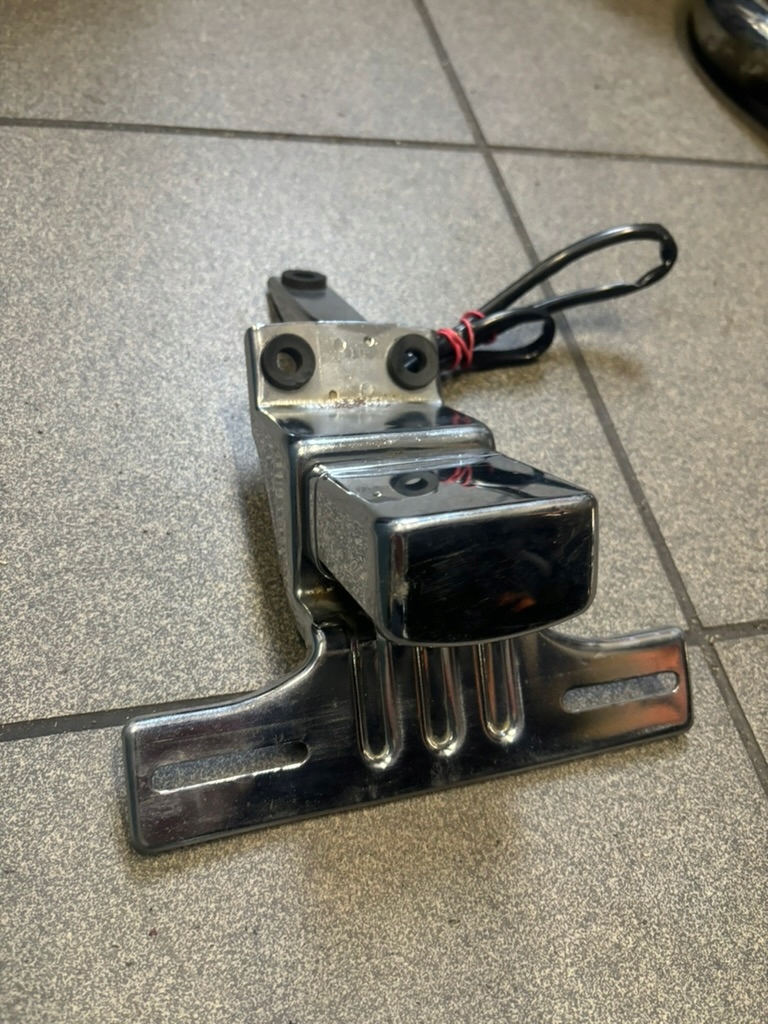 Suzuki Intruder VS 750 Hintergrundbeleuchtungsplatinenhalterung Product image