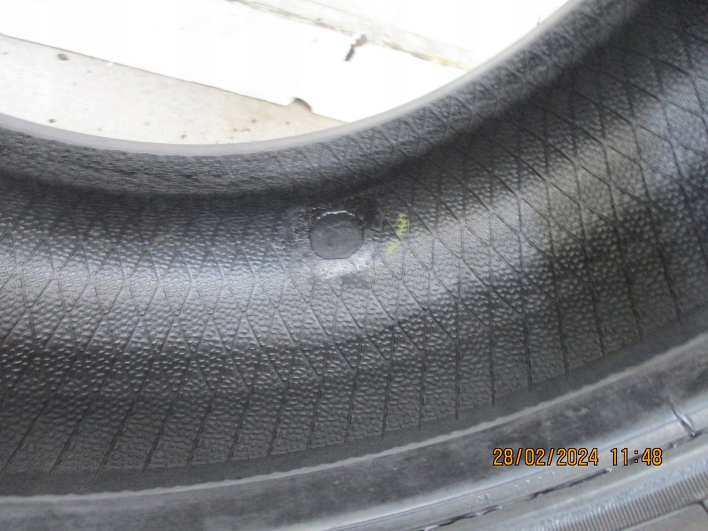 1x 215/65R15C Goodyear Cargo Vector 2 7,9mm Product image