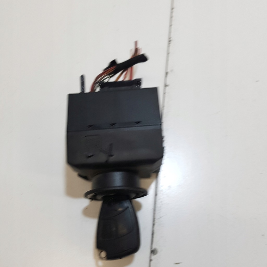 ZÜNDSCHALTER MIT SCHLÜSSEL MERCEDES-BENZ E-KLASSE W211 2115451408 Product image