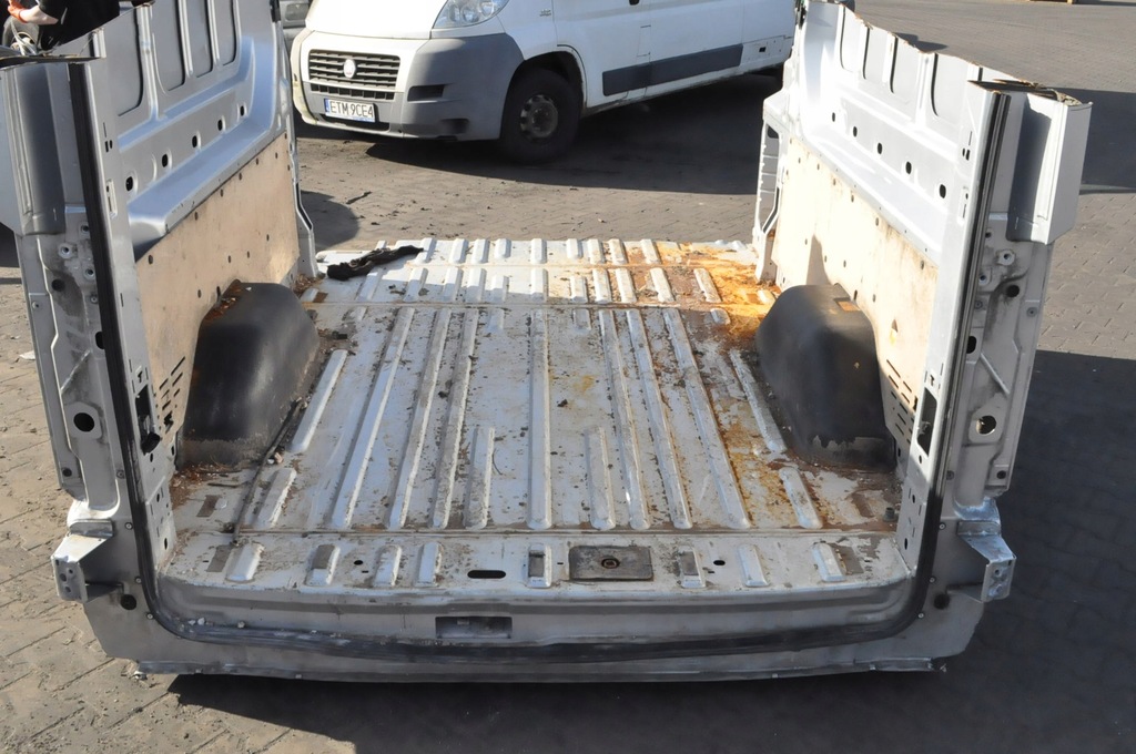 FORD TRANSIT VIII MK8 CAŁY TYŁ DUPA PAS TYLNY ĆWIARTKA LEWA PRAWA Product image