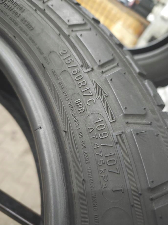215/60r17c Michelin 2022 alle Reifen 7mm 7173 Product image