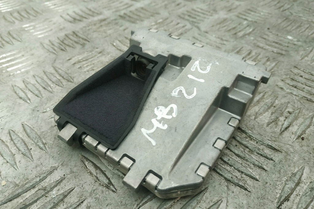Mercedes-Benz E Frontkamera (W212) A0009050501 2.1L Diesel 150 kW 2010 Product image