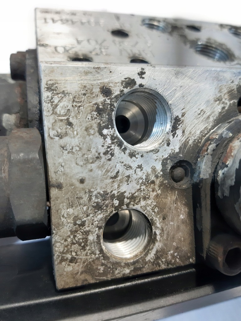 Dynamische Federungspumpe BMW E65 6758704 Product image
