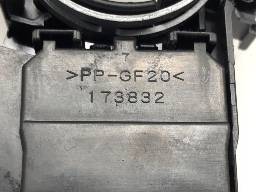 KOMBISCHALTER TOYOTA AVENSIS T27 173832 09-18 SCHALTER Product image