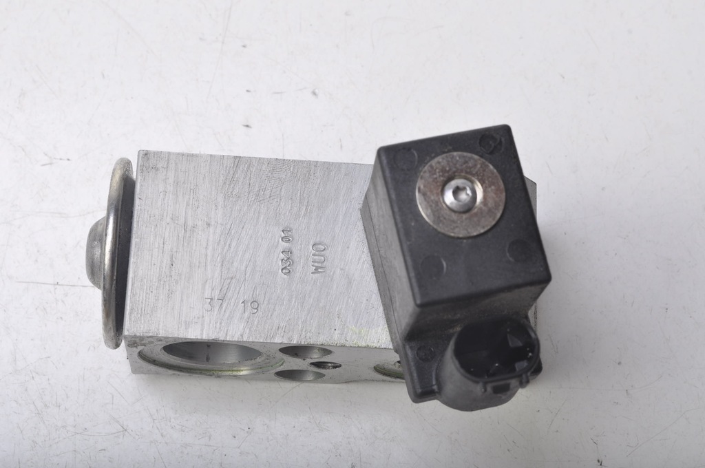 VOLVO XC60 T6 T8 RECHARGE EXPANSIONSVENTIL 31497261 Product image