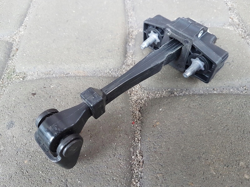 RENAULT CAPTUR UND HINTERER TÜRSTOPP Product image