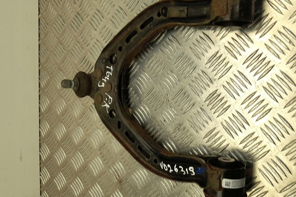 Obere vordere Steuerarmarm vorne links Tesla Model S 600653200B 270 kW 2015 Product image