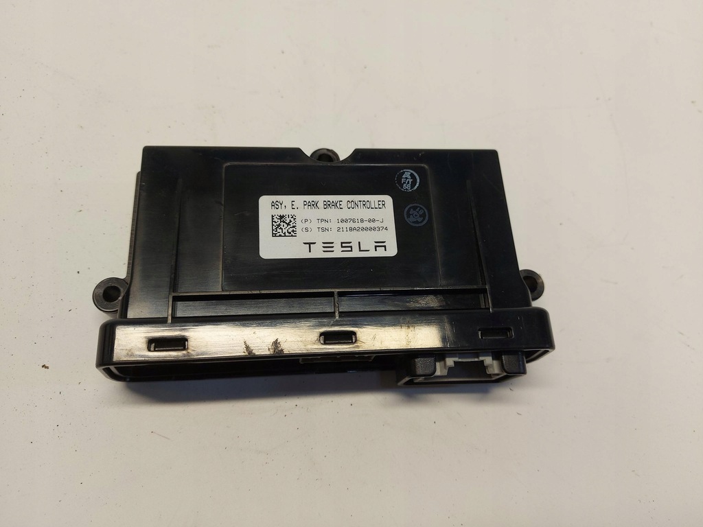 Tesla Model S LIFT Handbremssteuerungsmodul 1007618-00-j Product image