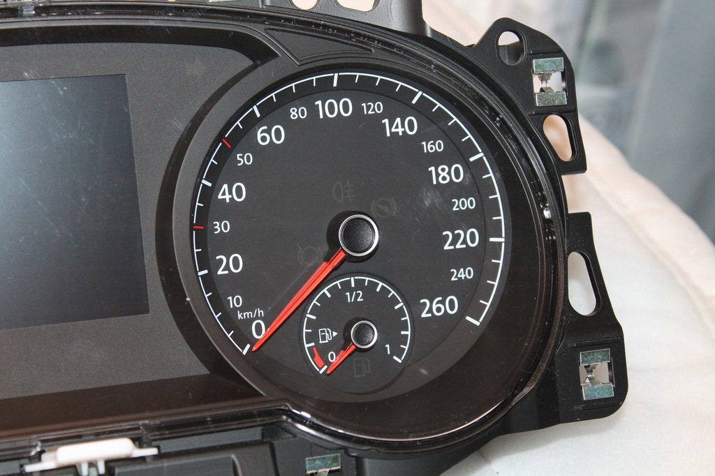 ZÄHLER UHR COMPUTER VW GOLF VII 7 5G1920742C Product image