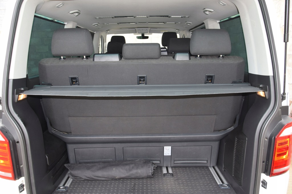 VW T6 MULTIVAN INTERIEUR-SET SITZE, POLSTERUNG, SEITENABLAGE, DACHVERKLEIDUNG Product image