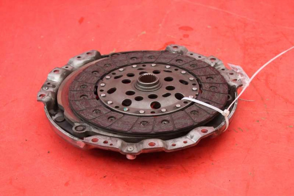 KUPPLUNGSDRUCKSCHEIBE 423127-1031 NISSAN PRIMERA P12 2.0 16V 140 PS 01-08 Product image