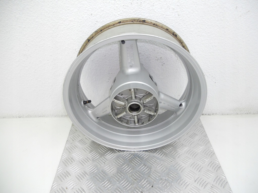 YAMAHA YZF R1 FELGE HINTERRAD ORIGINAL Product image