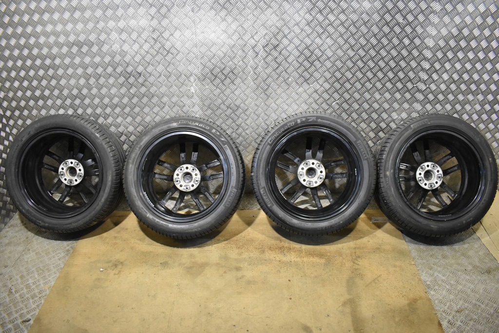 PERFECT WHEELS KPL8" PIRELLI P7 SOMMER BMW G30 G31 G38 M-P 22r 245/45/18 1 Product image