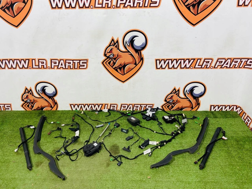 ZESTAW ELEKTRYCZNEJ POKRYWY BAGAŻNIKA LAND ROVER SPORT L550 FK72-70354-AH Product image