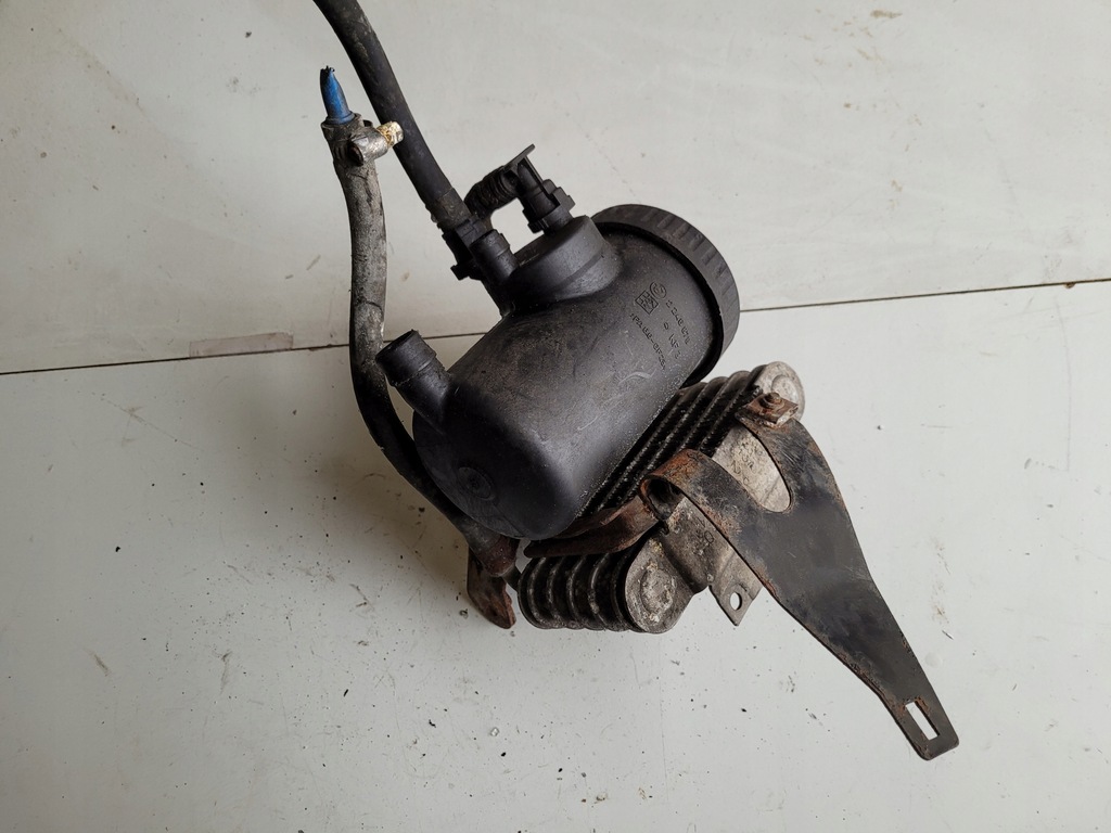 BMW E46 2.0 136KM KRAFTSTOFFKÜHLERFILTER 2247411 SEKUNDÄRPUMPE Product image