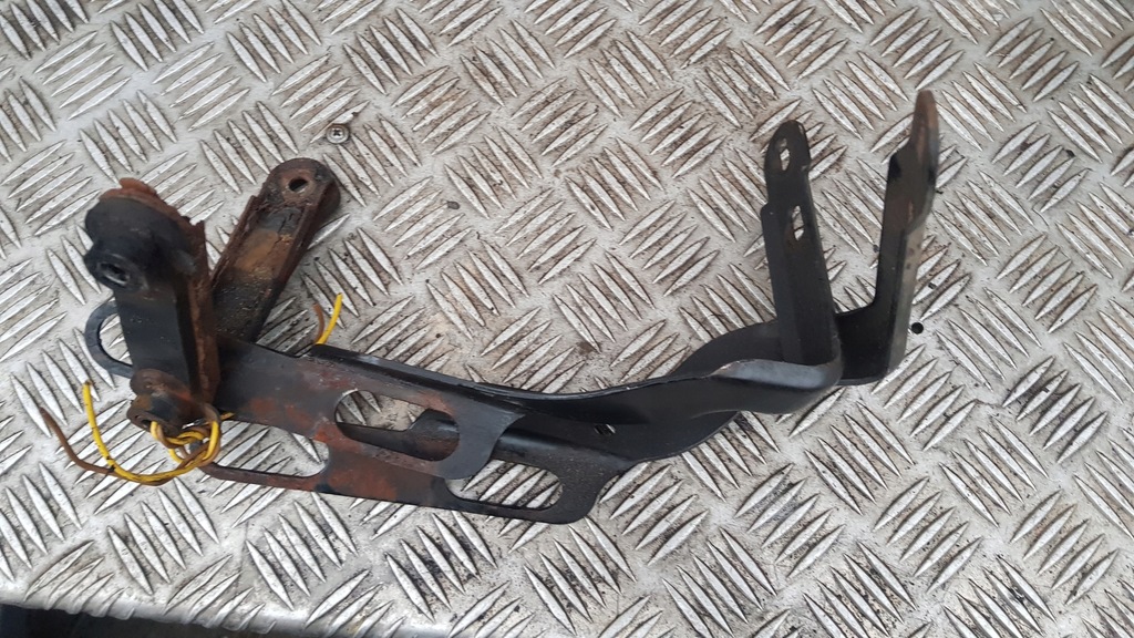 MERCEDES W211 Auspuffhalterung Product image