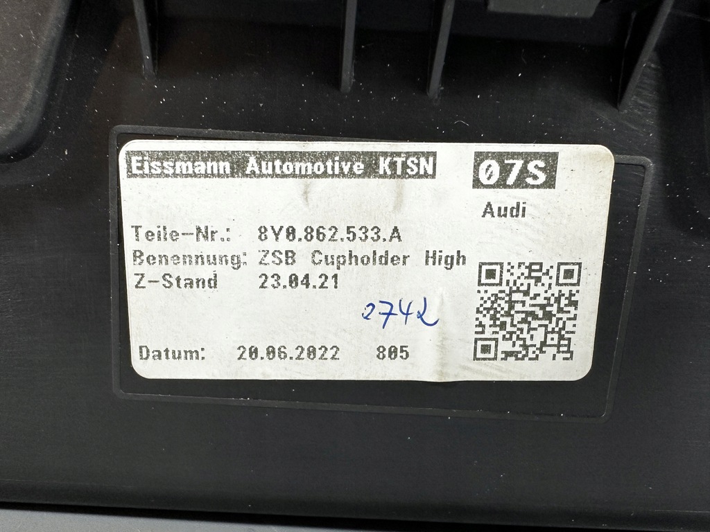 AUDI A3 8Y GETRÄNKEHALTER 8Y0862533A Product image