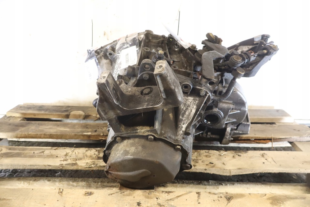 Getriebe 5 laufende Peugeot 407 2.0 16V 20dm59 Product image