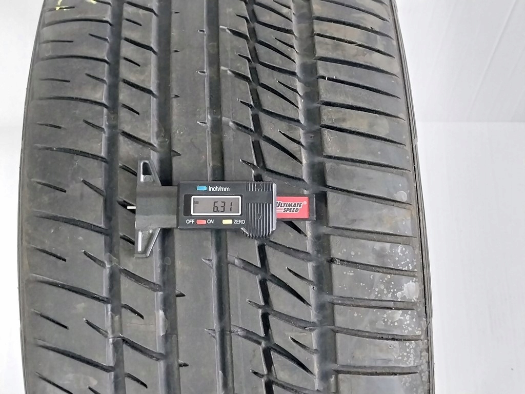 K2033 Kumho Reifen 255/50ZR19 103W Sommer 1 Stk Product image