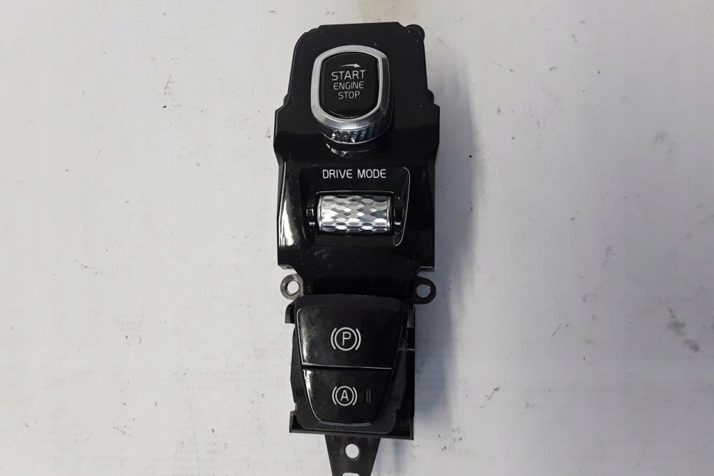Start/Stop Volvo XC60 II (246) 31443818 2.0L Benzin 2018 Taste Product image